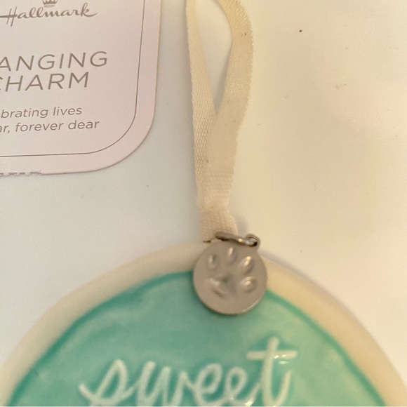 HALLMARK Hanging Charm Pet Ornament "Sweet Friend So Loved" New With Tag - Picture 4 of 8